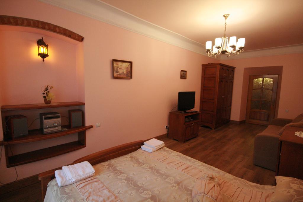 Historical Centre Apartments Lviv Eksteriør billede
