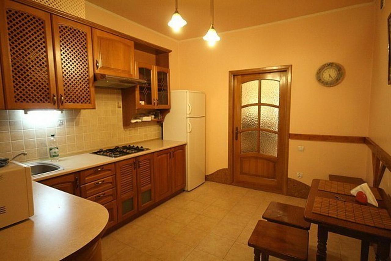 Historical Centre Apartments Lviv Eksteriør billede